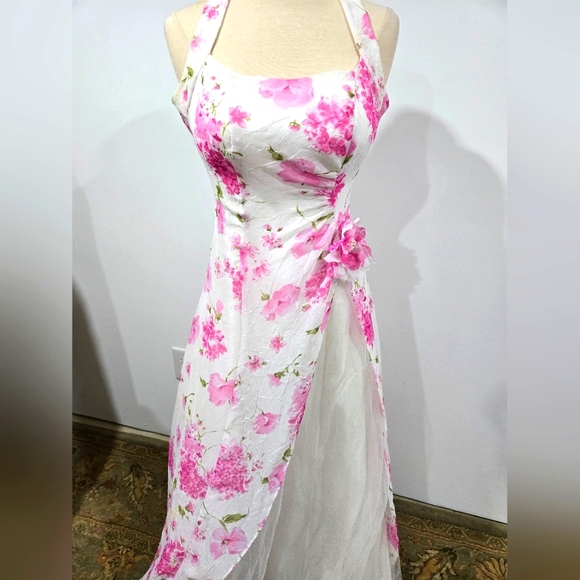 Zum Zum by Niki Livas Dresses & Skirts - Vintage Zum Zum formal gown